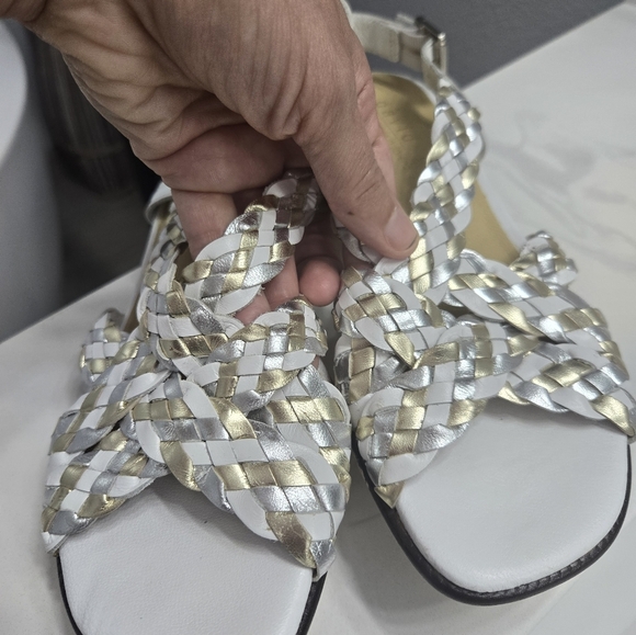 David Tate Gold, Silver and White Elegant Leather Made In Italy Sandals - Picture 4 of 10